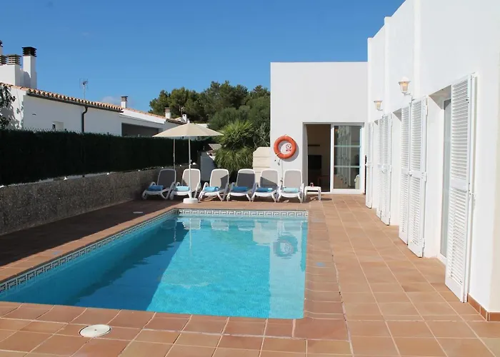 Elena, Cala'n Bruc *